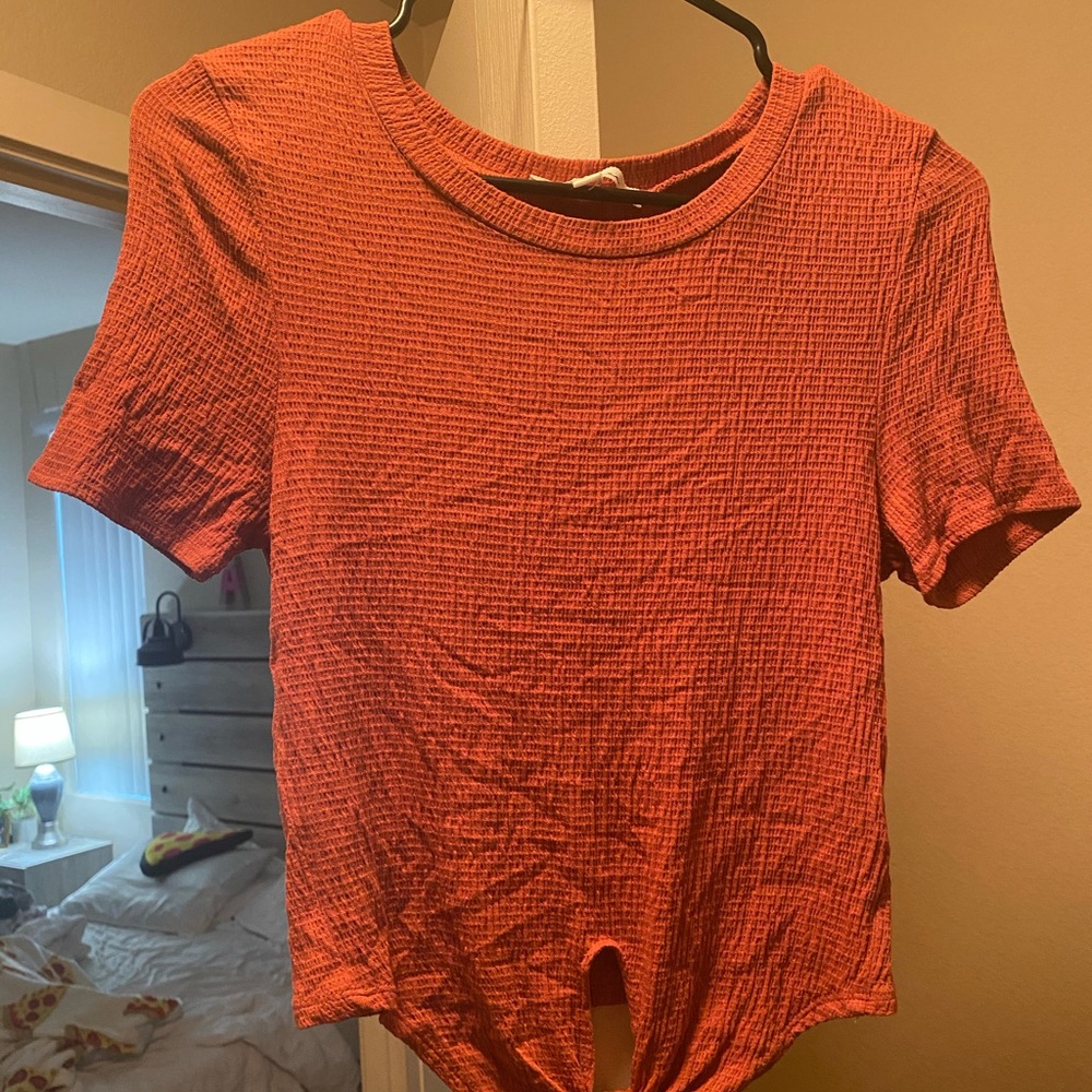 Cropped tee